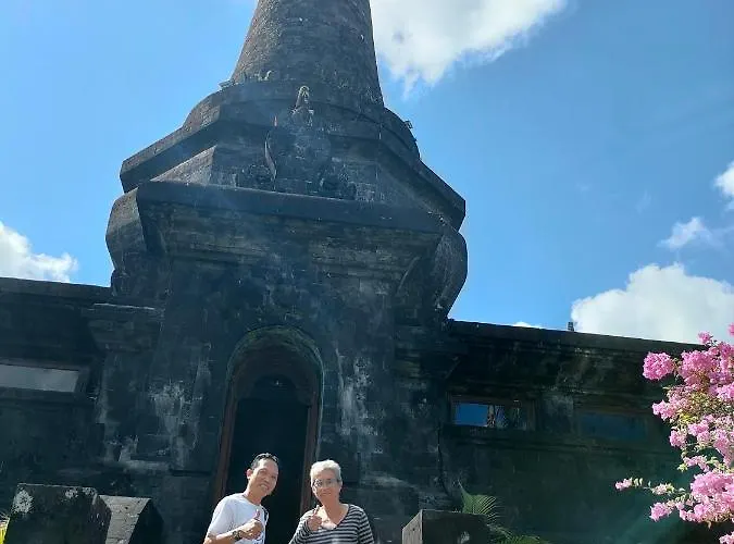 Dharma Privatunterkunft *